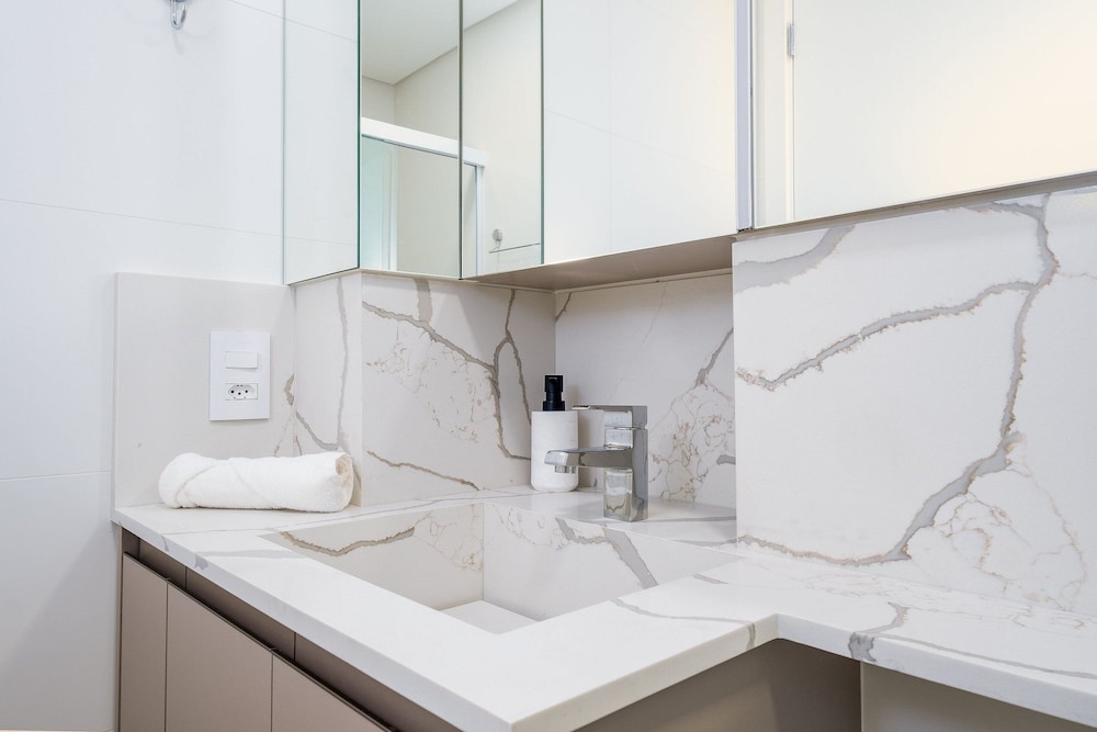 Cozy, Fully-equipped apt in new Building Jpr211
