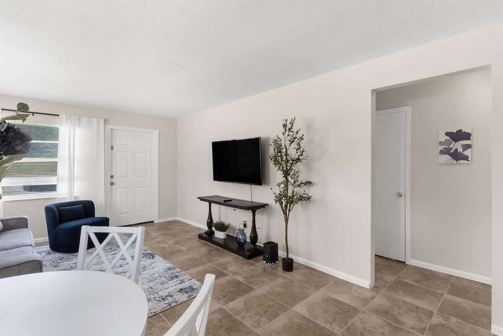 Cozy 2 Bedroom Home, Dade City! #1