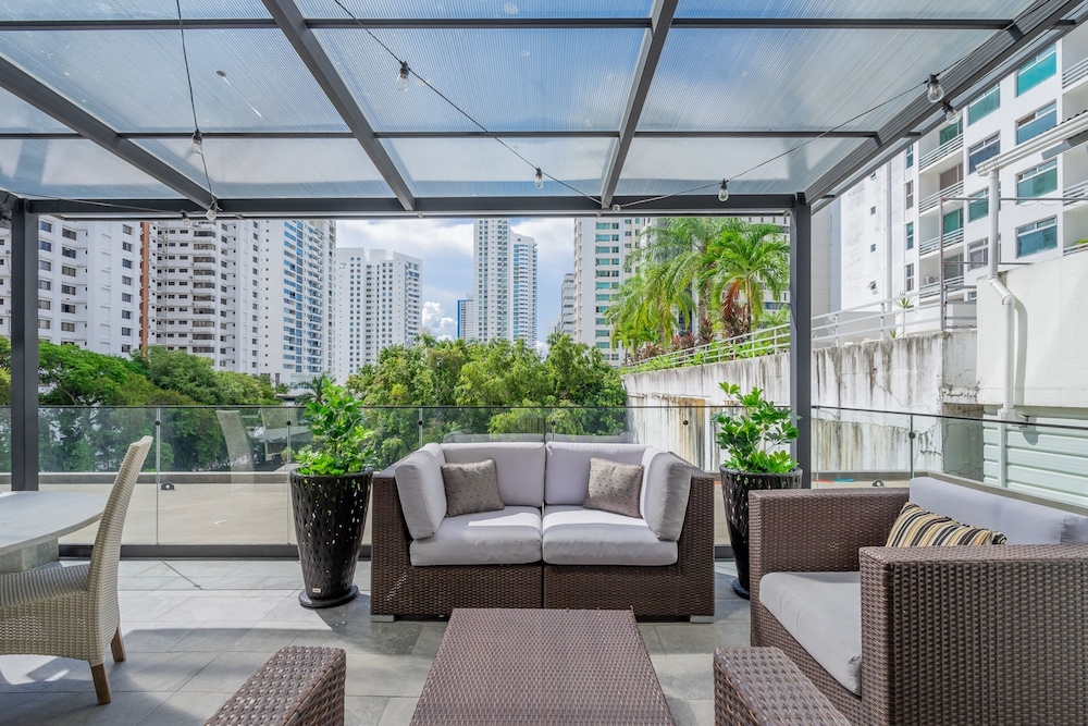 w Radiant 1BR w Modern Balcony in San Francisco