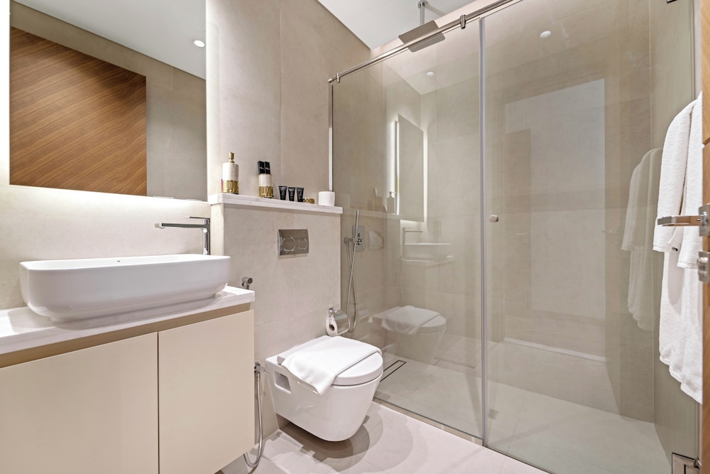 Brand New Stylish Unit near Circle Mall
