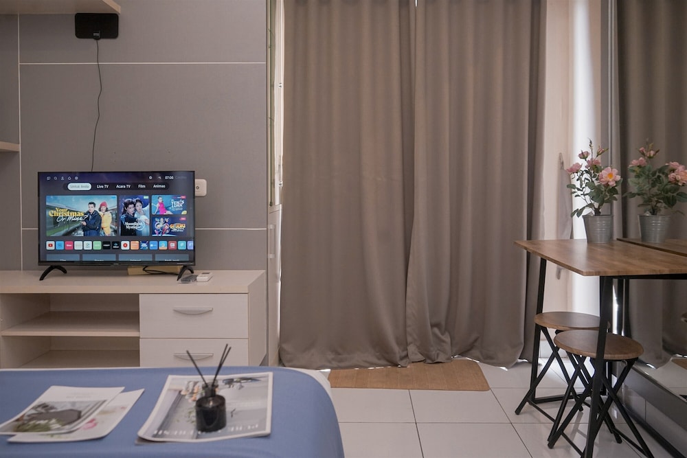 Cozy And Best Deal Studio Apartment Casa De Parco