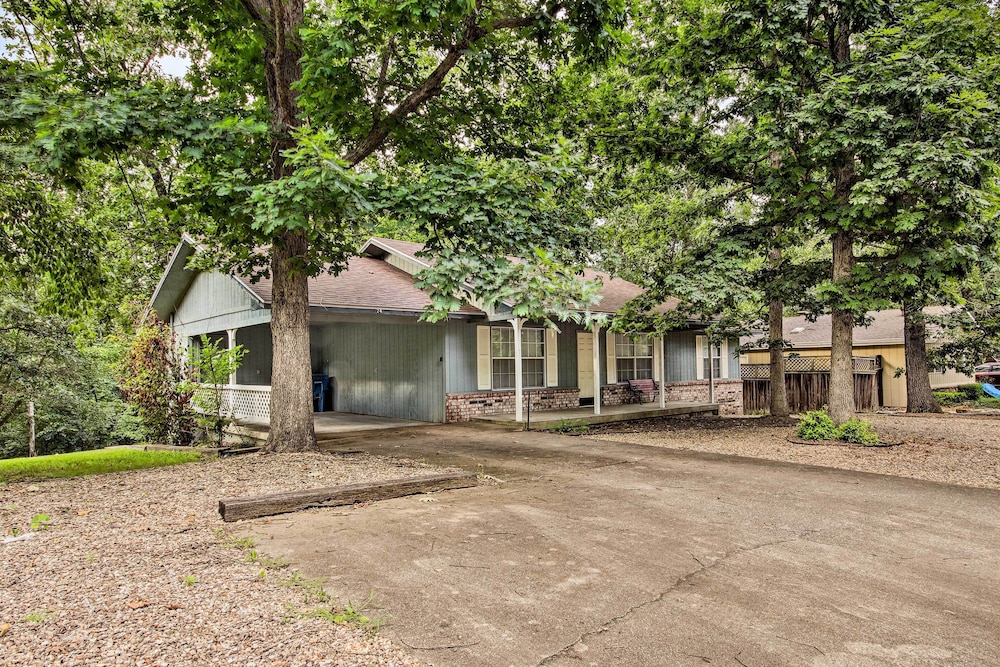 Bella Vista Home Base Near Mtn Biking & Golf! view 3