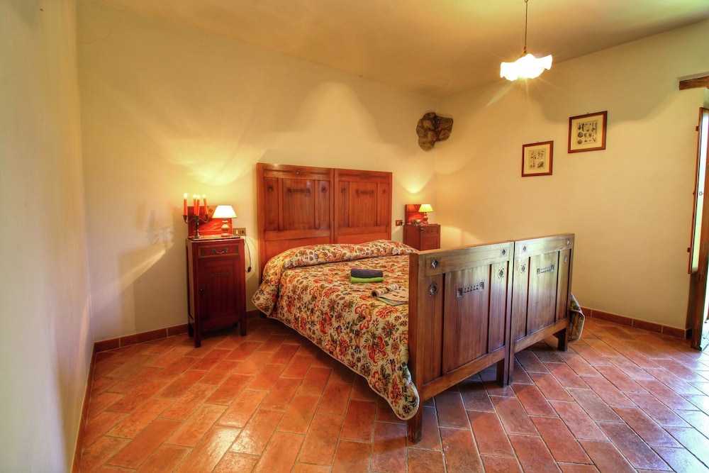 Holiday Home in Ortignano view 5