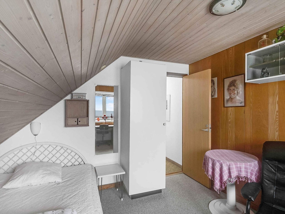 5 Star Holiday Home in Ronne