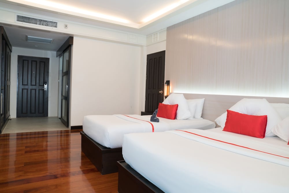 GRAND JOMTIEN PALACE HOTEL
