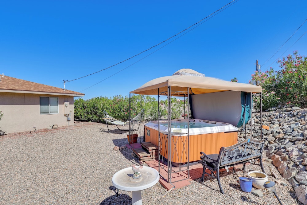 3 Mi to Water: Lake Havasu City Family Home!