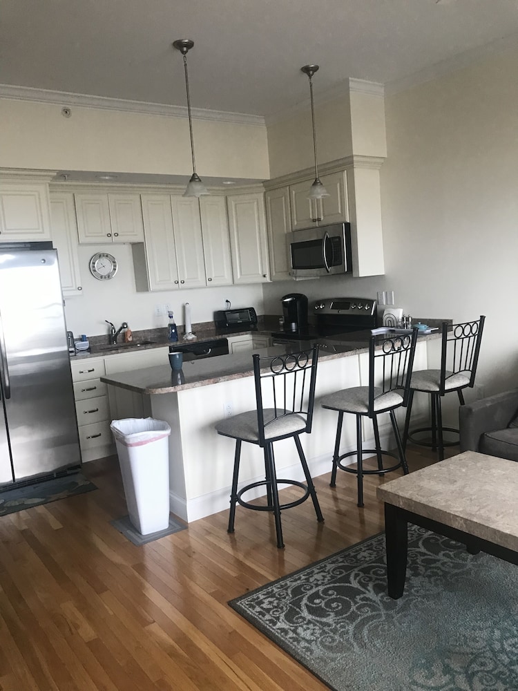 Sea Spray Condo - Property Image 2