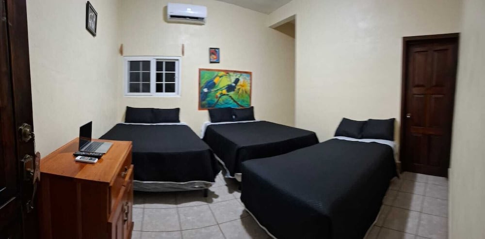 ZAZIL HA Hostel