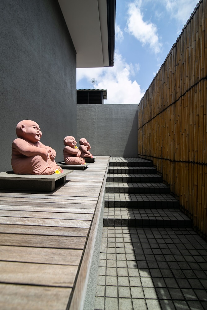 d'Sanctum Villa view 4