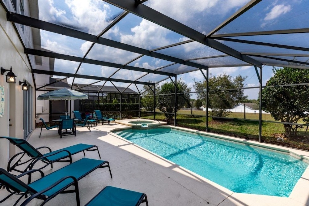 5BR Pool Home in Glenbrook by SHV-1907 view 2