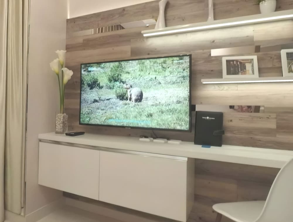 Premium Taman Anggrek Residences