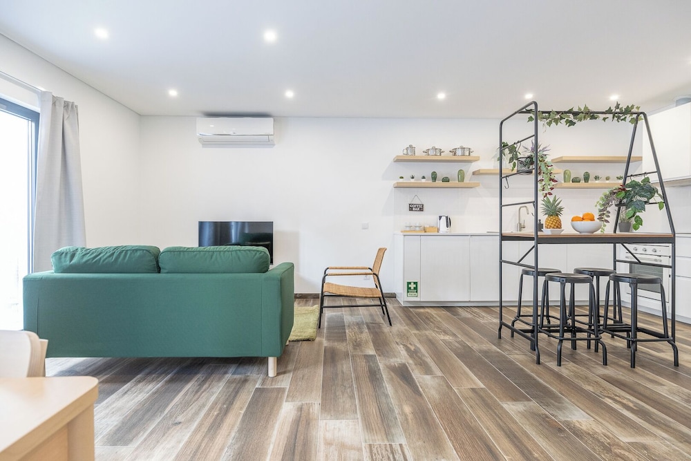 Roots Apartments