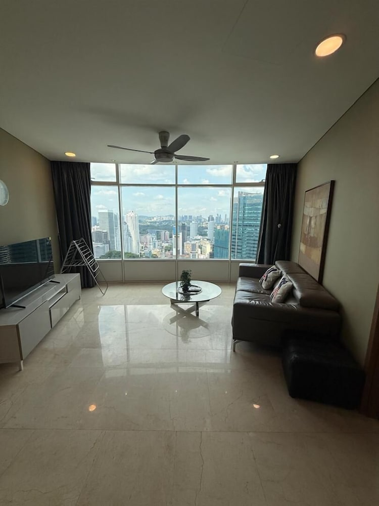 Vortex klcc apartment by comfort
