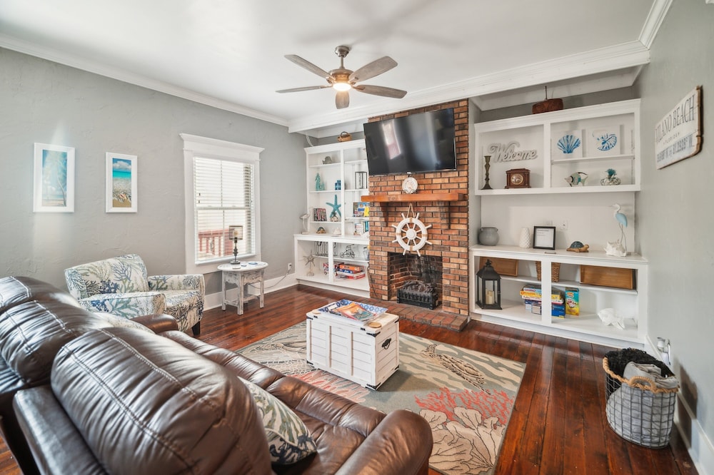 Historic St Augustine Getaway Near Downtown 2 Bedroom Cottage