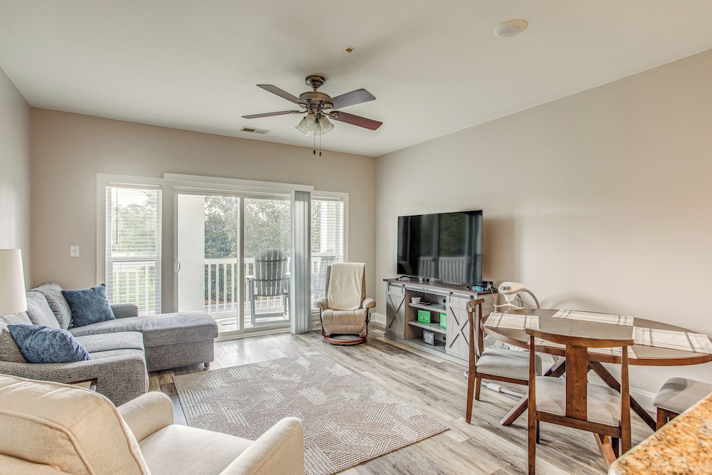 Tee Off & Unwind By Pool: Myrtle Beach Condo
