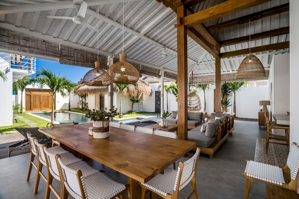 Villa Makena by Alfred in Bali - Stunning Tropical 6BD Villa Near the Beach