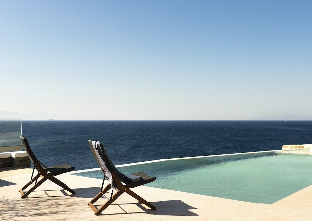 Waterfront Villa With Private Pool