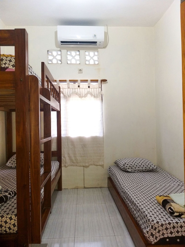Ngampilan Backpacker Hostel view 2