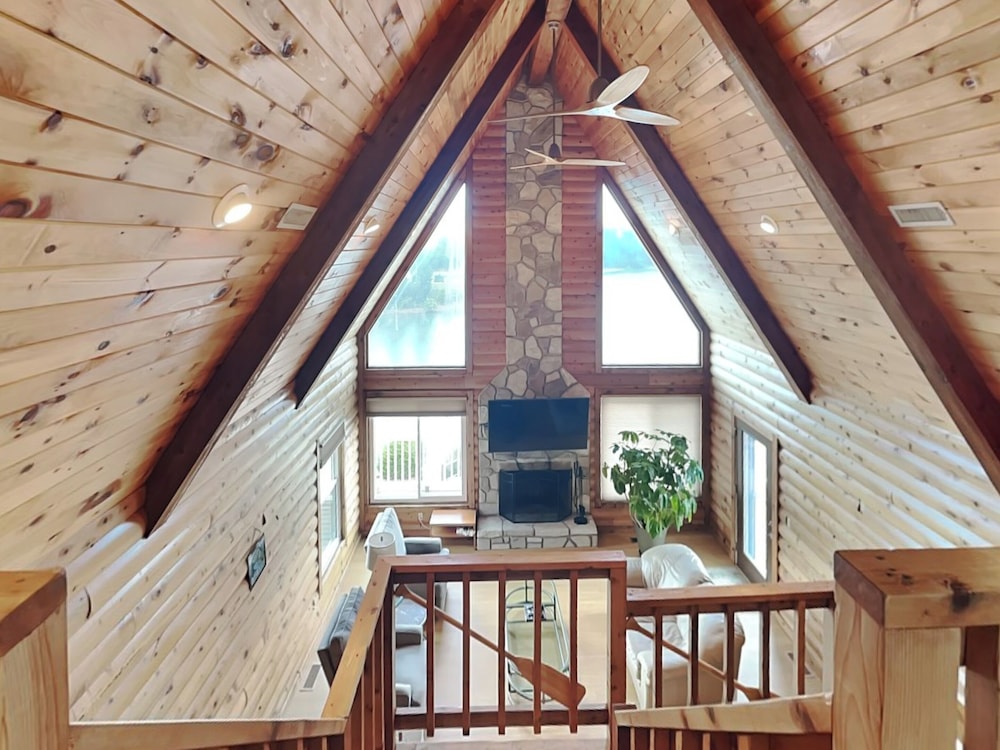 Tranquil Cove by Jackson Mountain Rentals