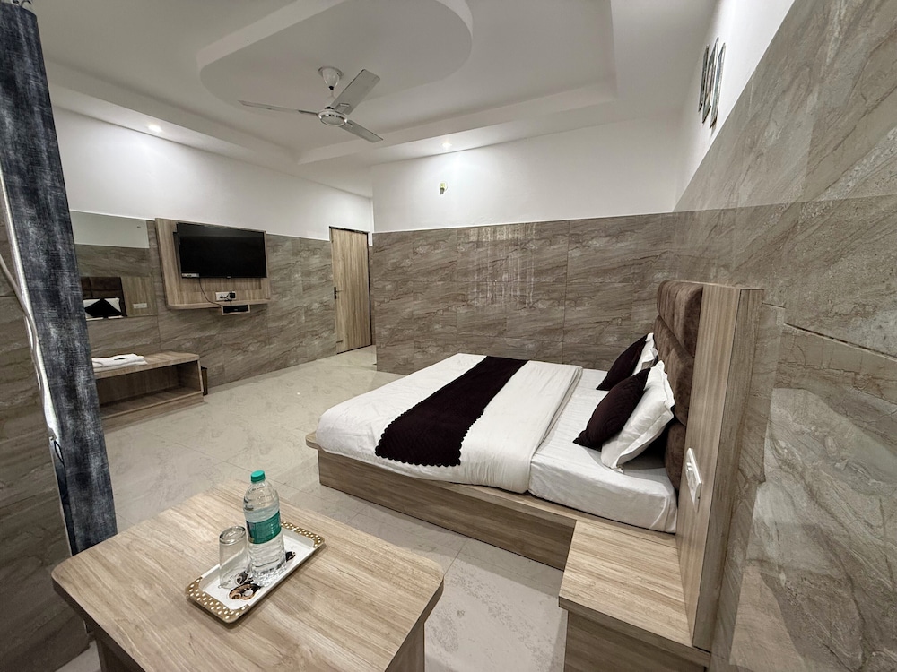 The Srishti Inn