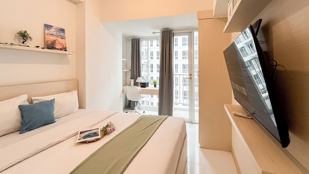 Comfy And Best Deal Studio Apartment Tokyo Riverside Pik 2