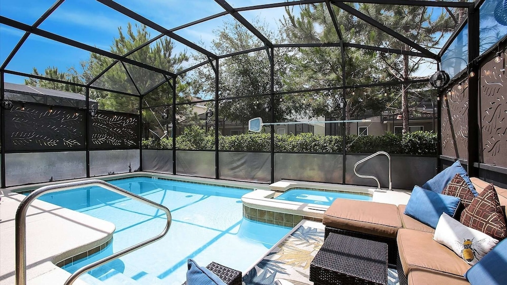 Solterra Resort 5 Bedroom Home with Pool Spa Game Room 5 Home