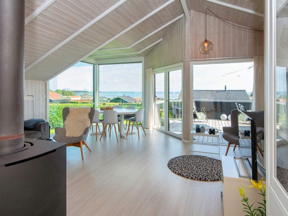 6 Person Holiday Home in Sjolund-by Traum view 2