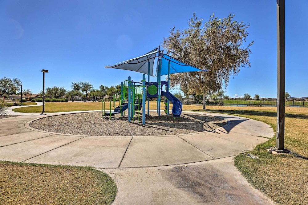 San Tan Valley Home w/ Pool Access & Golf View! view 3
