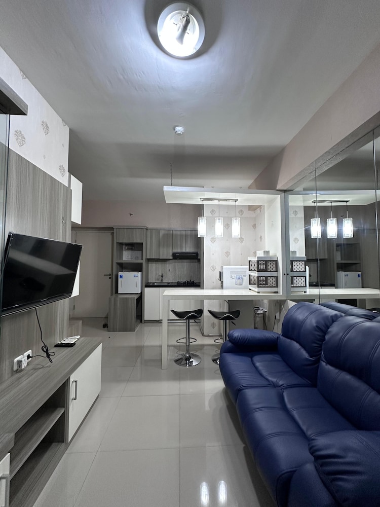 Tanglin Spacious 2BR Apartment Pakuwon