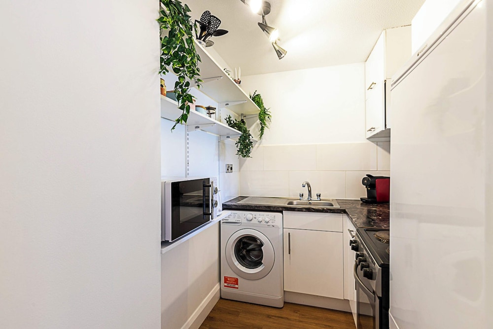 Charming One Bedroom Flat in Rotherhithe