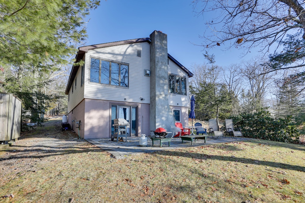 Rock Hill Home w/ Fire Pit on Wanaksink Lake! view 2