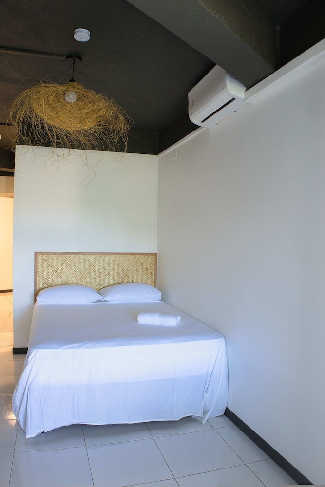 Airport Manini Lodge Studio 5