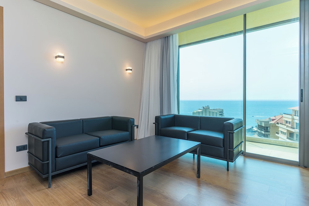 Jounieh Living - Residences by Local Host