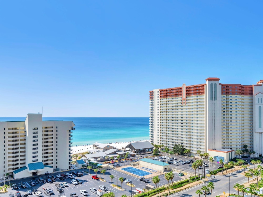 Laketown Wharf 1213