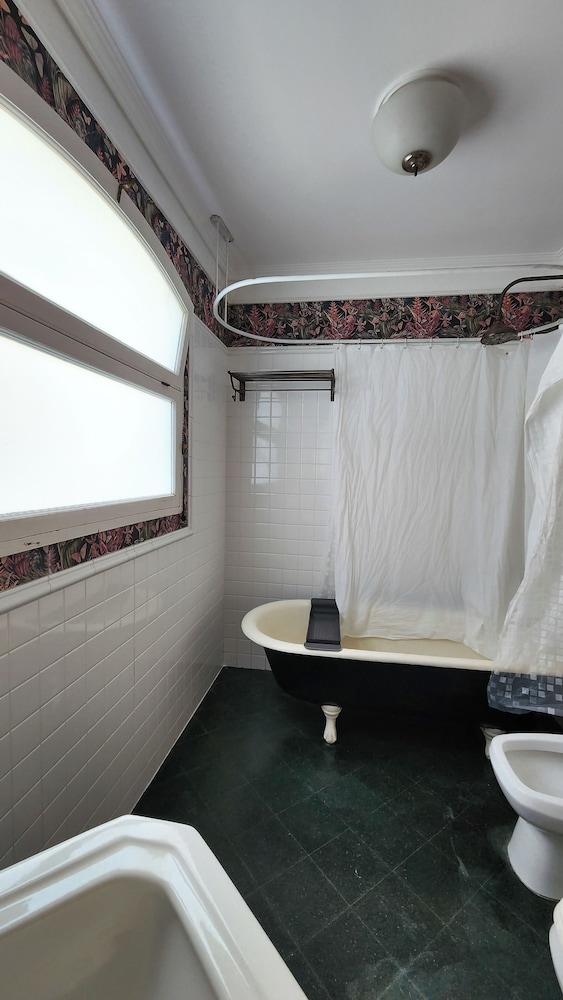 El Cerquero, Guest House