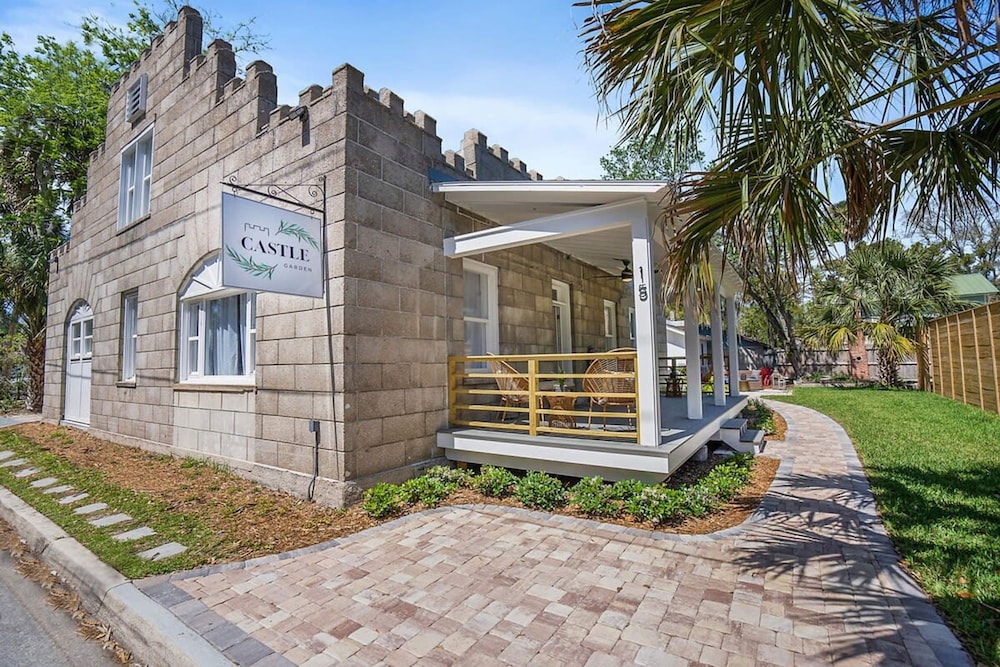 Stay in A Castle In St Augustine Hot Tub Fireplace