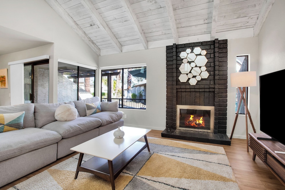 Desert Blue River Retreat