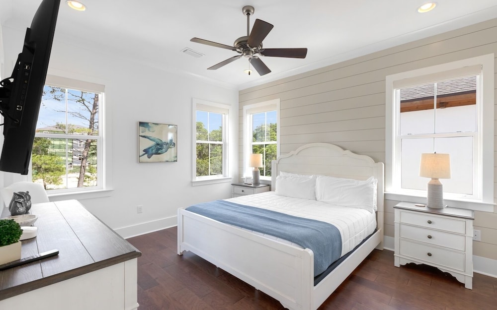 5BR Getaway w/ Private Pool, Golf Cart, 4 Bikes & 30A Convenience!