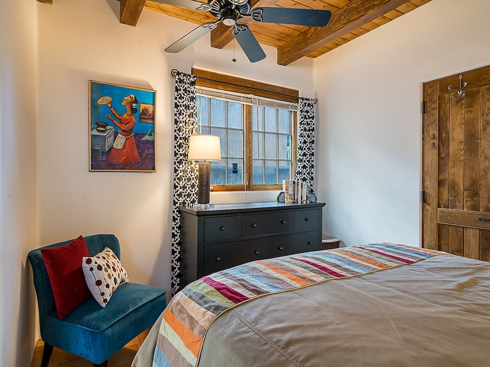 Deseo de Santa Fe by Kokopelli Property Management view 2