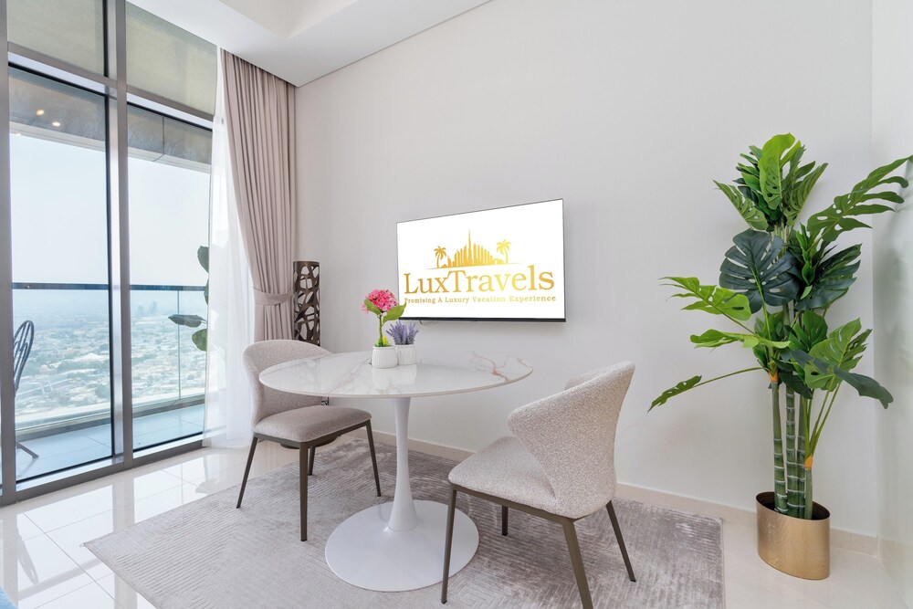 Lux BnB Aykon City