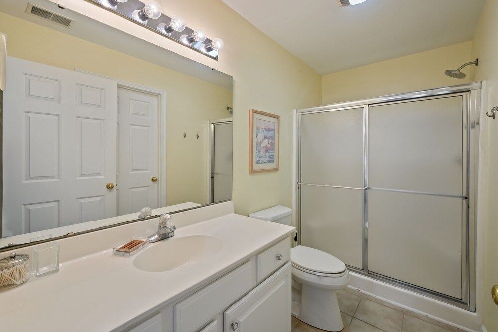 Ground-floor 3-bedroom condo with stunning golf course views. 3 Condo by Peace Vacations view 3