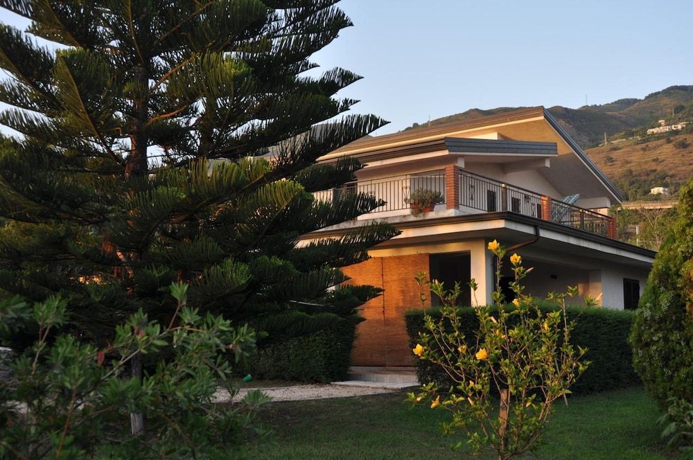 Hotel Villa Lidia - Image 1