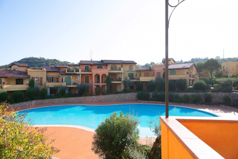 Borgo del Torchio A14 con Piscina by Wonderful Italy view 4