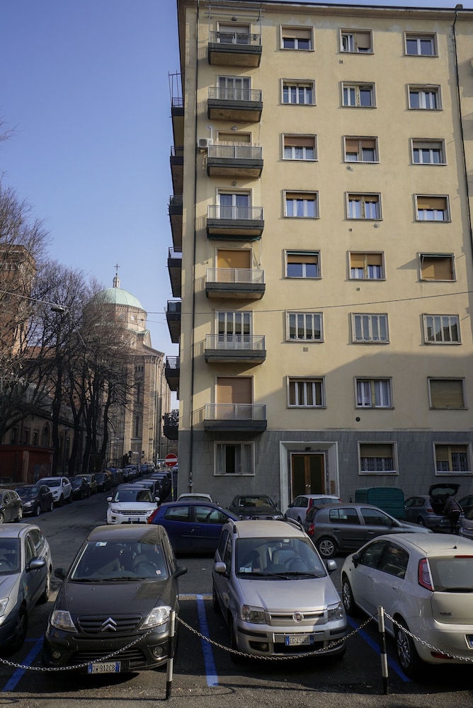 Residence Railway
