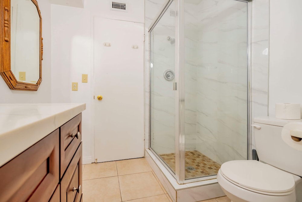 Serene Retreat & Modern Comforts in Rowland Heights