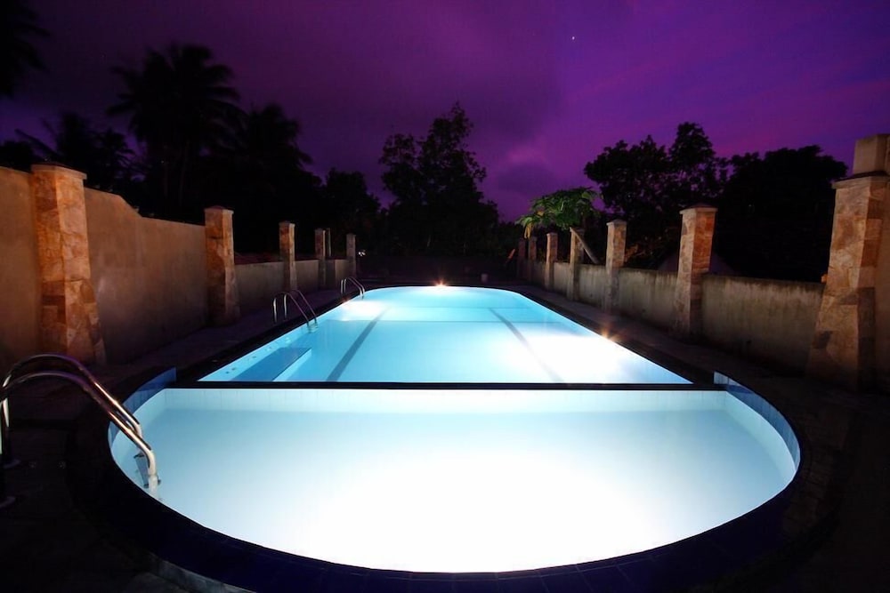 Lavendish Beach Resort