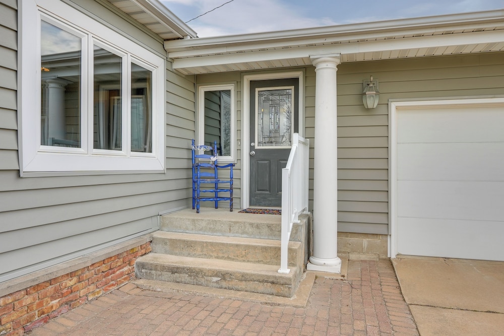 Tennis Court & Deck: Pet-friendly Charles City Gem