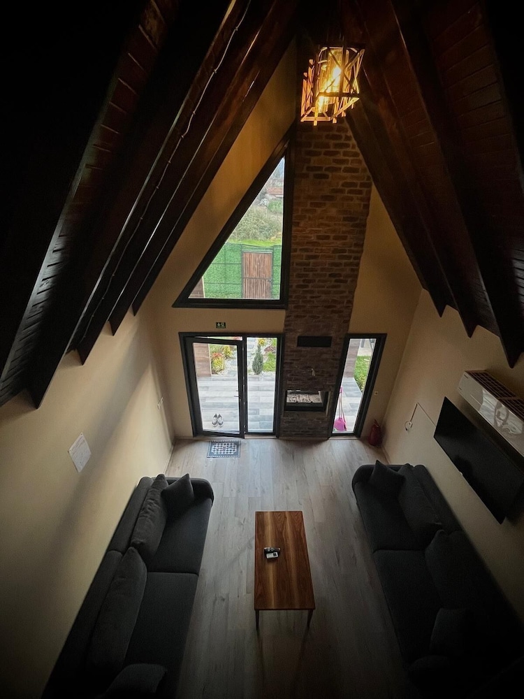 Varuna Bungalov Evleri