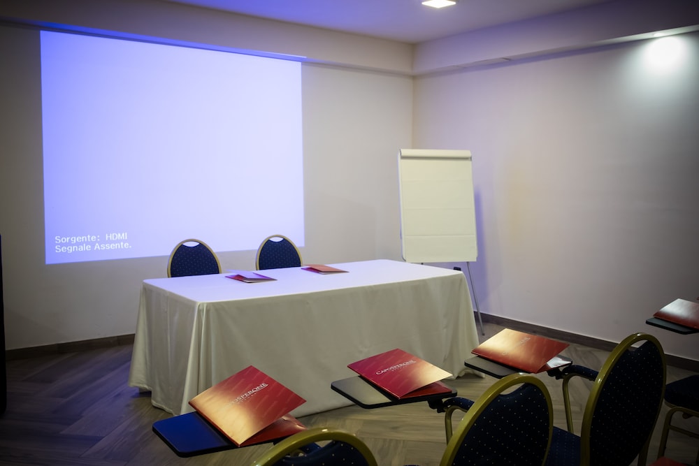 meeting & event spaces