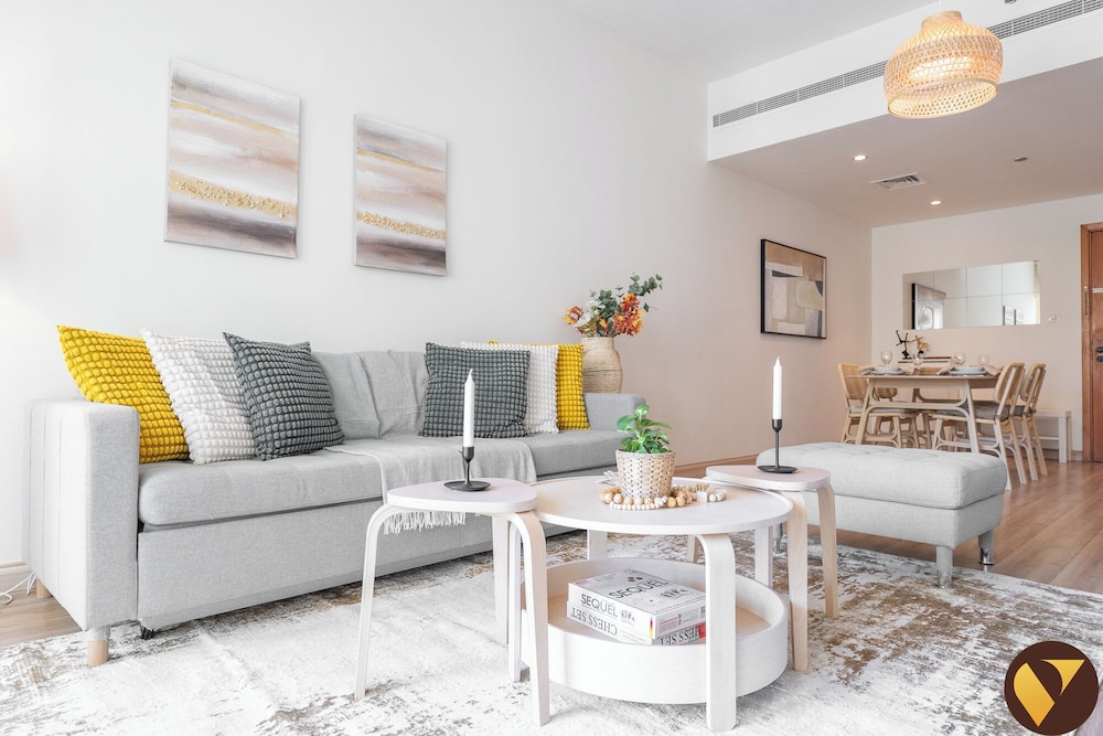 Modern 1 Bedroom Apartment in The Greens